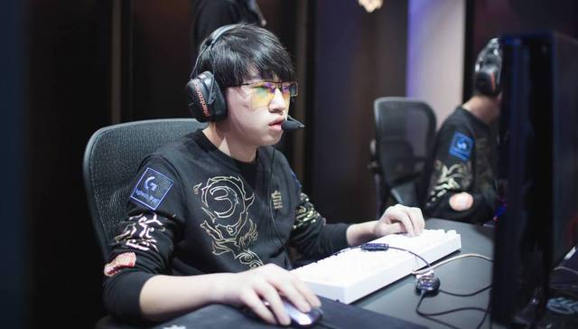 这个客场有点...国足客场实战阵容对阵沙特.