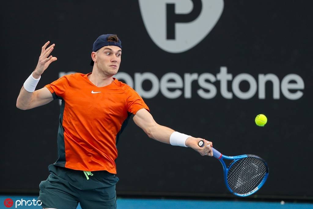 孔帕尼：胜利可喜但比赛只进行了一半 希望球队能延续出色表现