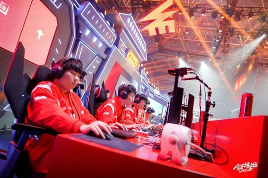 与球迷的怀 与球迷的怀