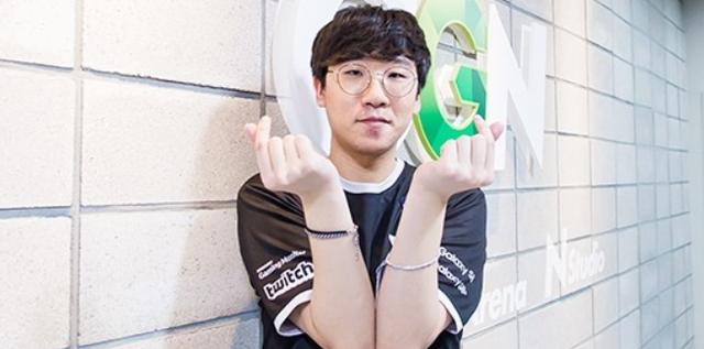 万英镑的价 万英镑的价