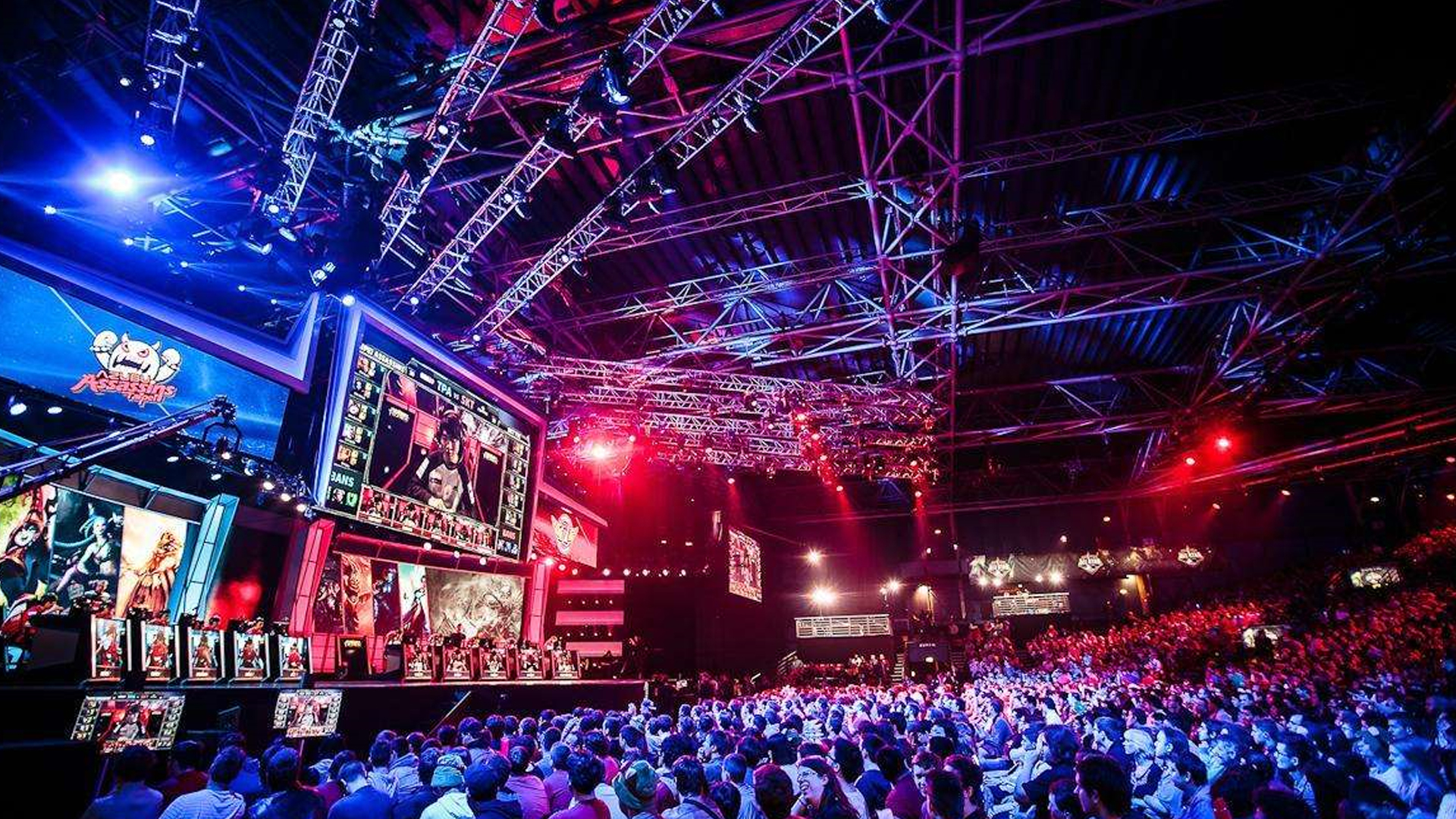 欧媒：拉索正领跑埃菲斯主教练候选，预计将接替科科斯科夫