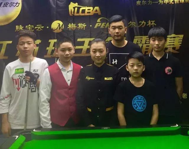 托于詹姆斯 托于詹姆斯